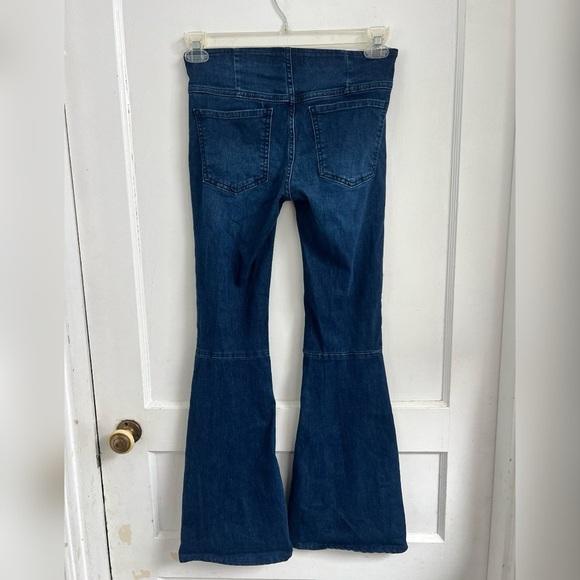 Free People Penny Pull-On Flare Jeans Mid-Rise Bell Bottoms, Size 27, Rich Blue - Picture 6 of 6